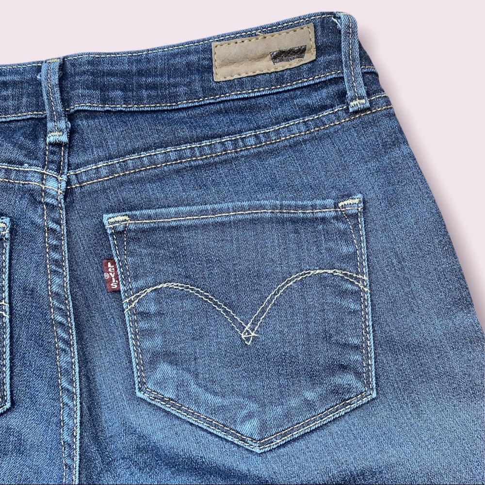 Levi’s Bold Curve denim pant - Picture 5 of 10
